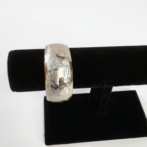 Silver Cuff Bracelet Etched Design - Picture 4 of 4